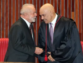 Lula conversa com Moraes e Advocacia Geral da União deve trabalhar na defesa do Ministro