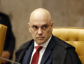 PF encontra cópia de ação da Rumble contra Moraes na casa de Bolsonaro