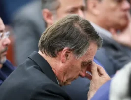 Defesa de Bolsonaro terá nove advogados em julgamento no STF