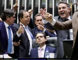 CONGRESSO NACIONAL: Corregedoria apura e lista de deputados tem chance de aumentar