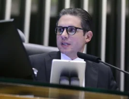 CÂMARA DOS DEPUTADOS: Hugo Motta convoca sessão e ameaça suspender bolsonaristas que ocupam plenário