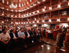 João Azevêdo entrega revitalização do Teatro Santa Roza e destaca importância da obra para o Centro Histórico