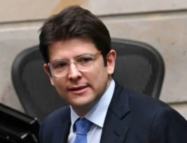 Morre Miguel Uribe, pré-candidato à presidência baleado na Colômbia