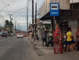 Das 1.985 paradas de ônibus de João Pessoa, 1.153 não têm abrigo para passageiros
