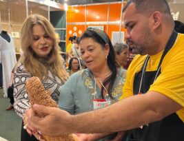 Primeira-dama do Estado participa do 2° Fenaba e destaca investimentos do Governo no artesanato paraibano