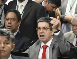 CONGRESSO NACIONAL: Base aliada barra convocação de irmão de Lula na CPMI do INSS