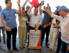 João Azevêdo entrega estrada em Cubati, inspeciona obras e assina convênio para ampliação do mercado público de Cuité