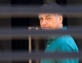 Bolsonaro é preso preventivamente a pedido da Polícia Federal