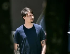 Preso, Jair Bolsonaro tem crise de soluços e fica sem salários