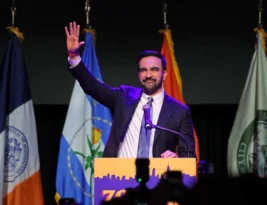 Muçulmano Zohran Mamdani é eleito prefeito de Nova York e alfineta Trump