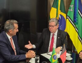 João Azevêdo trata com ministro em Brasília do Ramal Piancó, Canal Acauã-Araçagi e Engenheiro Avidos
