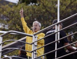 Caetano Veloso convoca ato contra PL da Dosimetria neste domingo