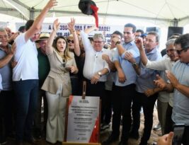 João Azevêdo entrega estrada que liga BR-230 aos distritos de Gravatá e Águas Belas, em São João do Rio do Peixe