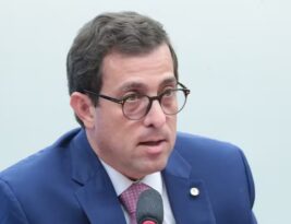 Gervásio Maia força governo a liberar 65% das emendas em ano eleitoral; medida beneficia deputados que buscam a reeleição