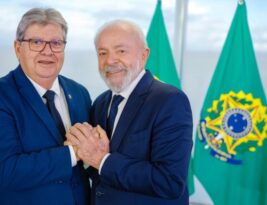 “Tá com cara de quem vem para o céu”, diz Lula ao reforçar apoio a pré-candidatura de João ao Senado