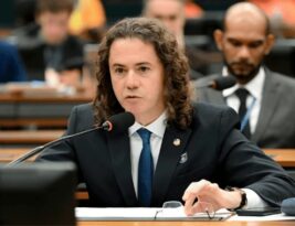 Veneziano promete pedir vista e empurrar discussão da dosimetria para 2026 no Senado da República