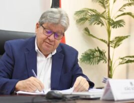 João Azevêdo anuncia que Governo do Estado fará reforma administrativa em fevereiro