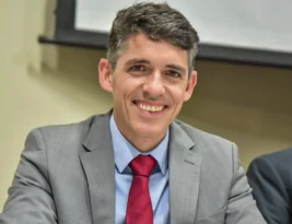 Tovar aguarda a janela partidária para trocar o PSDB pelo MDB