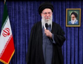 Trump afirma ter “certeza” da morte de Khamenei: “Destruiu um país”