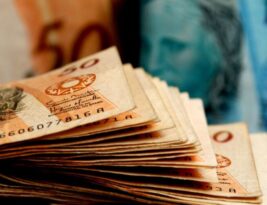 INSS antecipa 13º salário para aposentados e pensionistas; pagamentos começam em abril