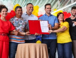 Governador Lucas Ribeiro assina contratos do Minha Casa, Minha Vida para atender 150 famílias de Sapé