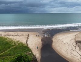 Lançamento de esgoto no mar volta a ser registrado entre João Pessoa e Cabedelo