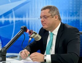 Justiça Eleitoral mantém diplomação de prefeito eleito de Cabedelo após afastamento por suposto elo com facção