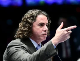 Veneziano endurece discurso e denuncia “pressões ilícitas” nos bastidores da disputa ao Senado na Paraíba
