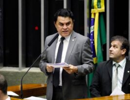 Deputado Wilson Santiago paga R$ 203 mil da cota parlamentar aos sobrinhos para alugar SUV de luxo