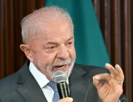 Governo brasileiro reage a tarifaço dos EUA e acionará Lei de Reciprocidade e OMC
