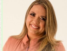 Parabéns para Elyda Lucena,  nesta data querida!